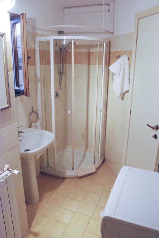 피에트라산타 Parte Di Casa Con Giardino E Piscina 빌라 외부 사진