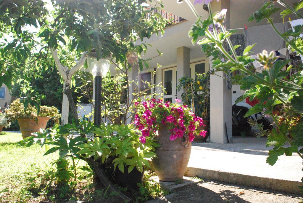 피에트라산타 Parte Di Casa Con Giardino E Piscina 빌라 외부 사진