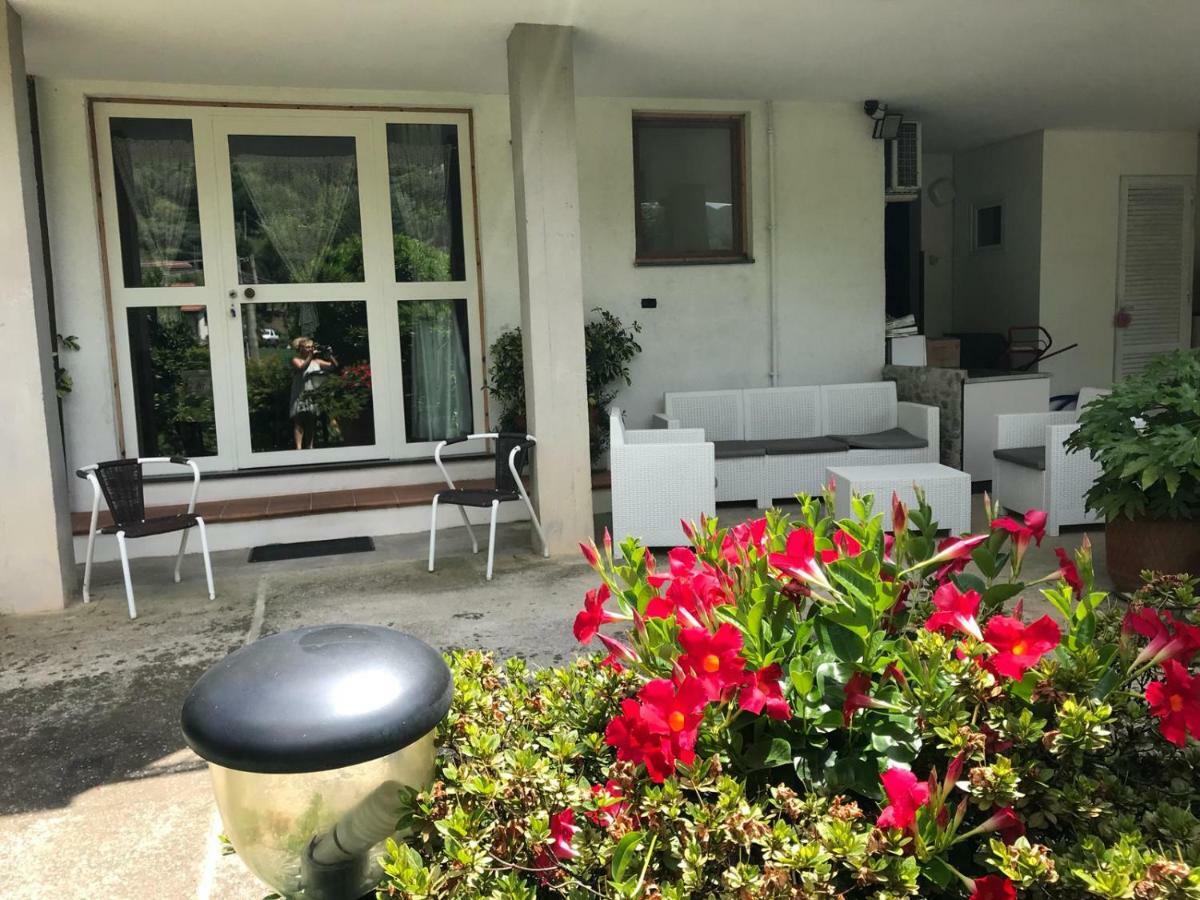 피에트라산타 Parte Di Casa Con Giardino E Piscina 빌라 외부 사진