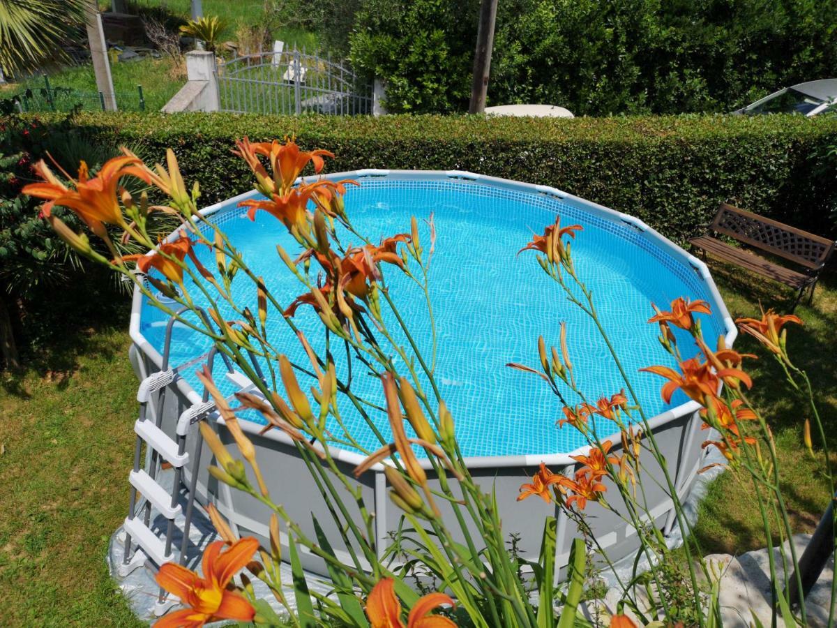피에트라산타 Parte Di Casa Con Giardino E Piscina 빌라 외부 사진